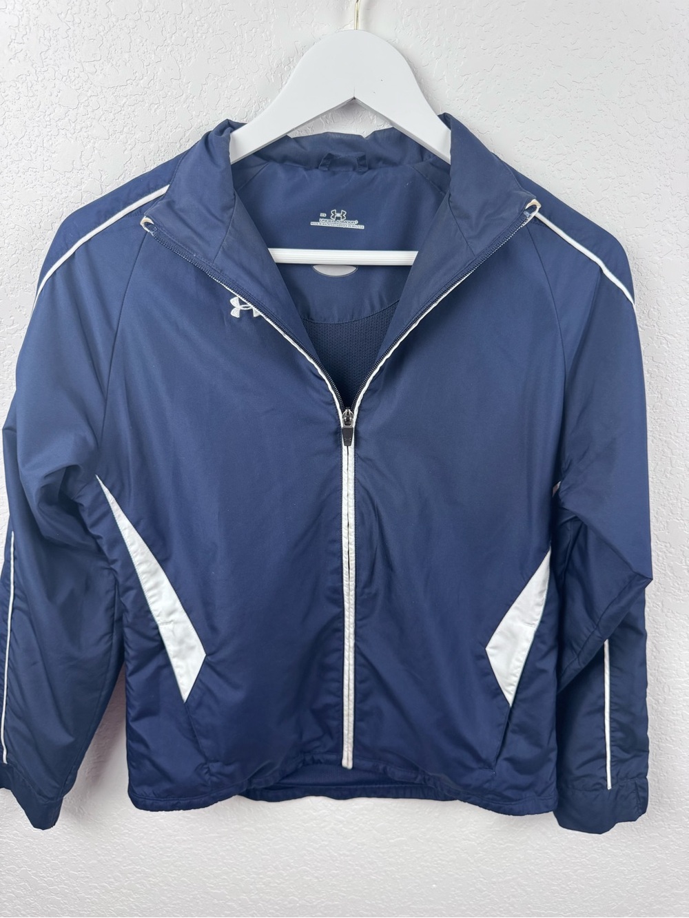 Under Armour Vintage Men's Navy Blue Windbreaker Jacket with White Accents